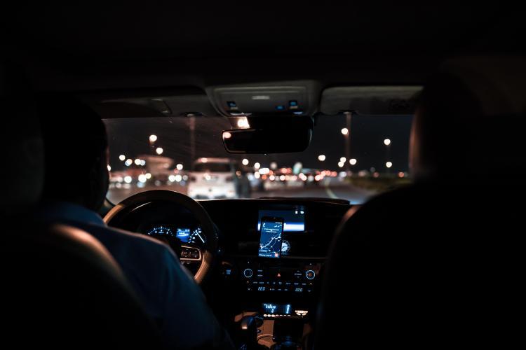 How To Avoid Auto Accidents When Driving At Night